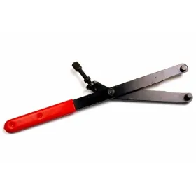 Universal flywheel holder