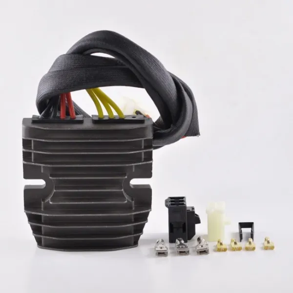 Régulateur Rectifieur Mosfet Honda CBR600RR 2004-2006